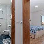 Apartment Mileni *