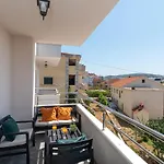 Apartment Mileni