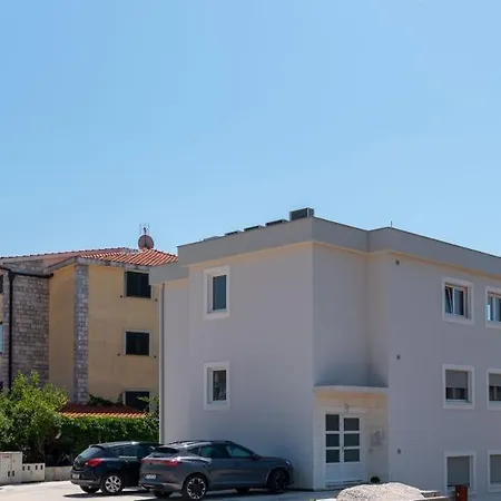 Mileni Apartamento