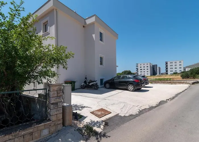 Mileni Apartamento *