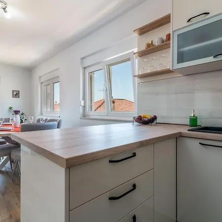 Apartament Mileni *