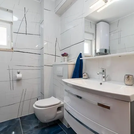 Mileni Τρογκίρ