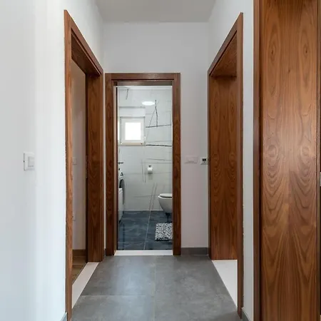Mileni Apartament *